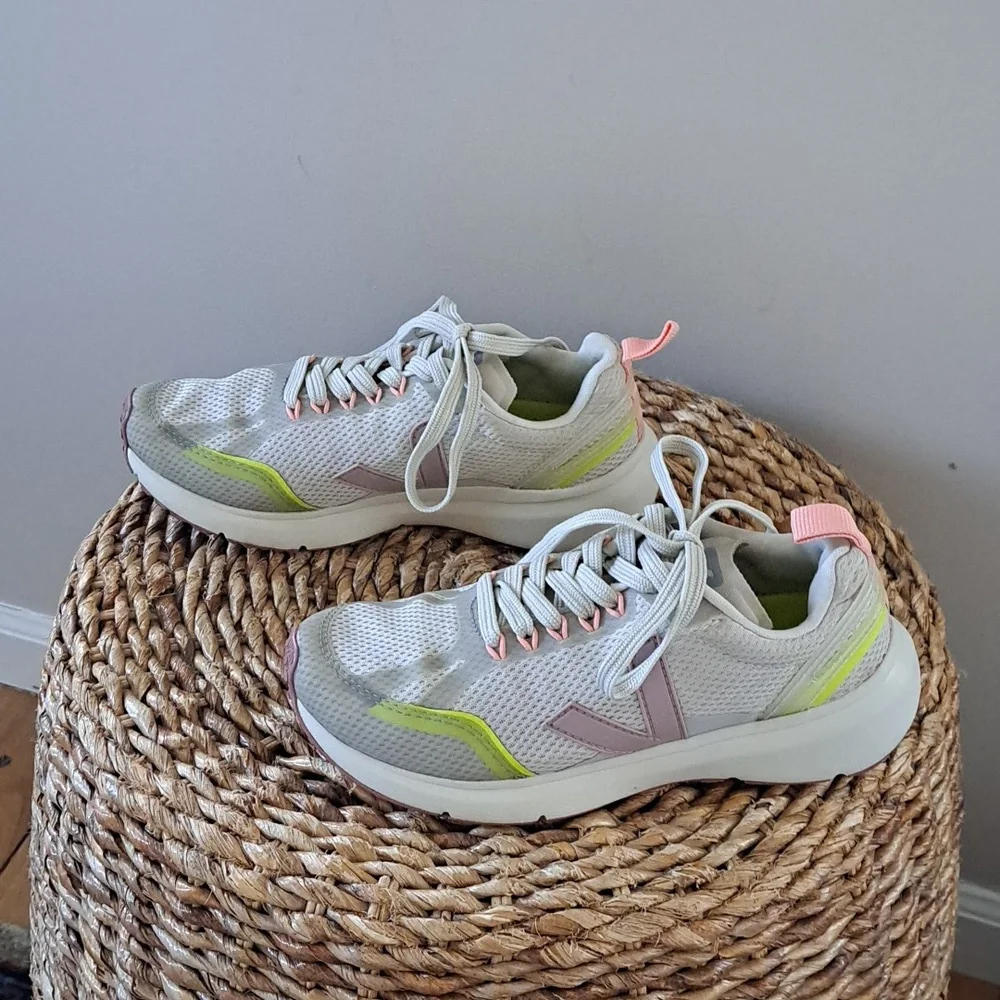 Veja Womens Condor 2 Light Grey‎ Mesh Knit Athletic/Athleisure/Casual Sneakers 6